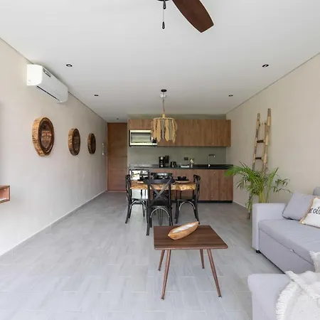 Tulum Retreat With Private Patio Tub & 2 Free Bikes Apartment Exterior photo