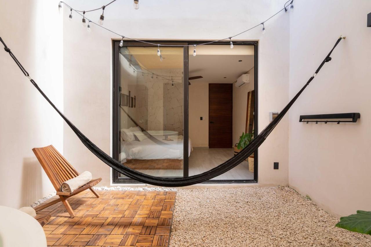 Retreat With Private Patio Tub & 2 Free Bikes Apartment