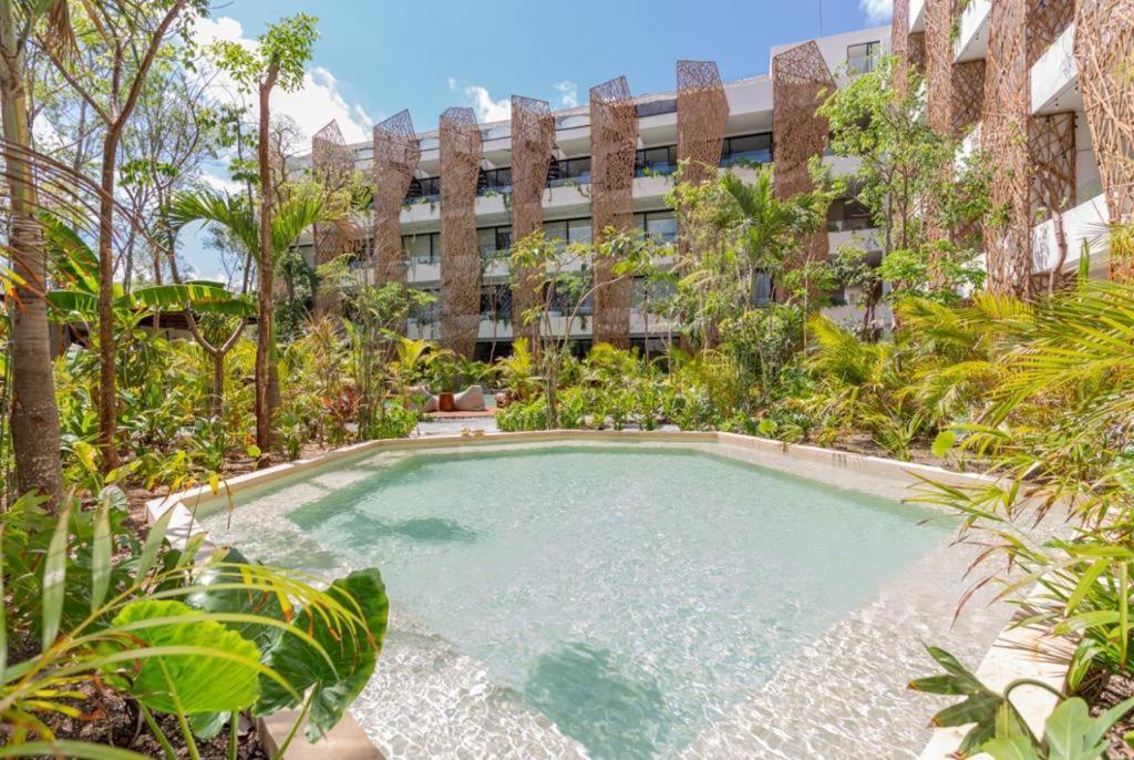 Apartment Retreat With Private Patio Tub & 2 Free Bikes *