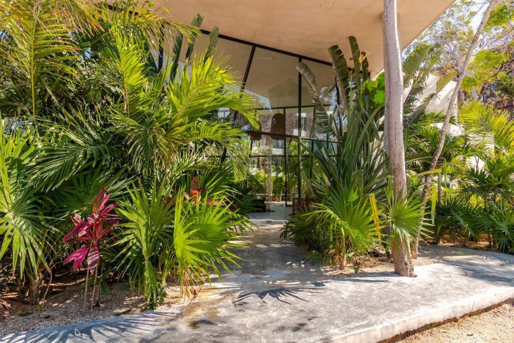 Apartment Retreat With Private Patio Tub & 2 Free Bikes *